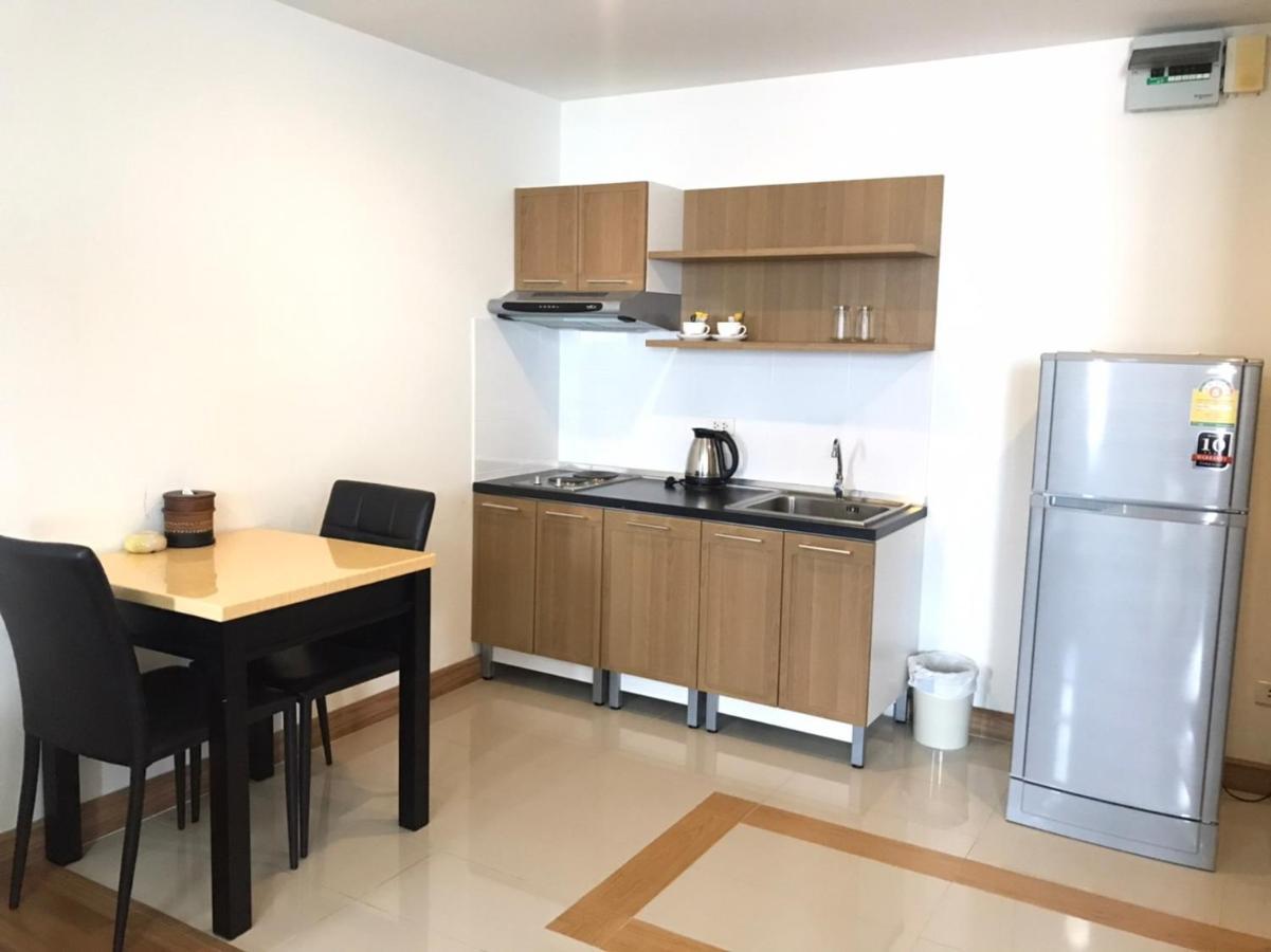 Winner Serviced Apartment Si Maha Phot Exteriör bild