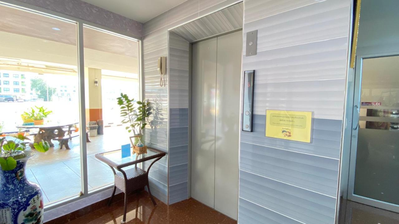 Winner Serviced Apartment Si Maha Phot Exteriör bild