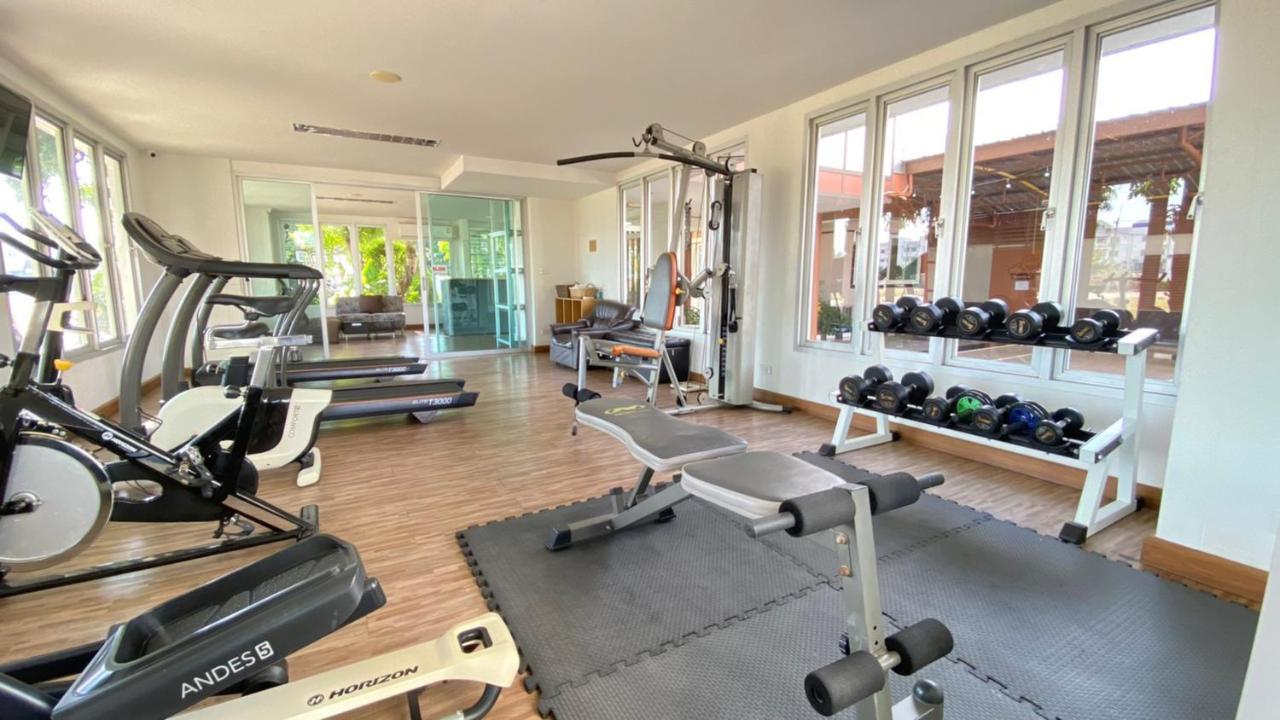 Winner Serviced Apartment Si Maha Phot Exteriör bild