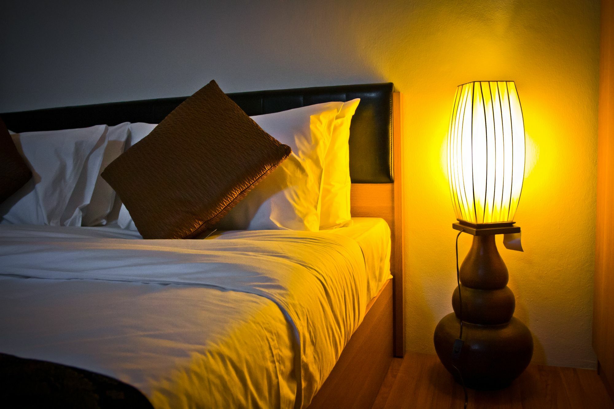 Winner Serviced Apartment Si Maha Phot Exteriör bild